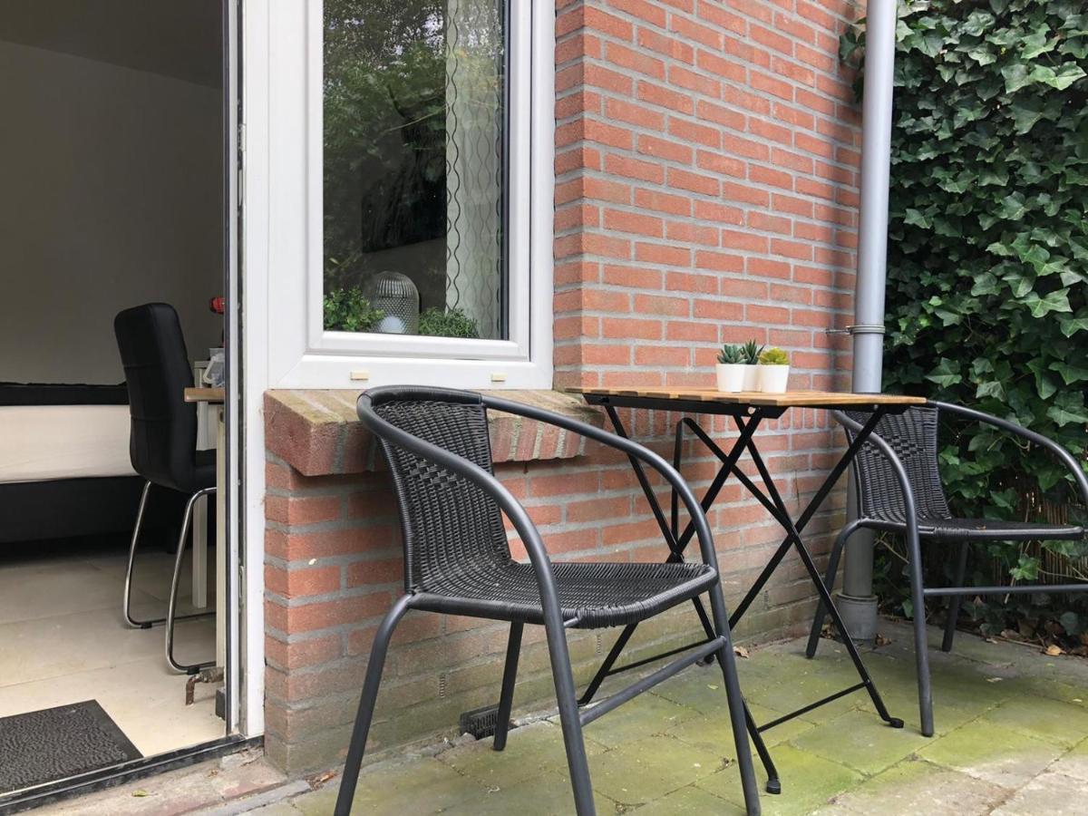Prive With Use Of Outside Jacuzzi Appartement Apeldoorn